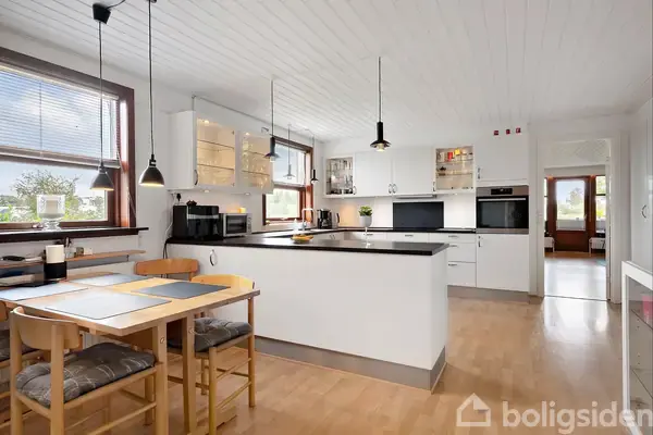 Villa på Simmelkær Hovedgade 2, 7451 Sunds