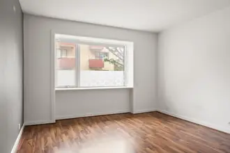 Ejerlejlighed på Bisiddervej 6, tv., 2400 København NV