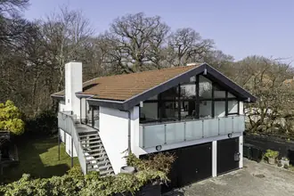 Villa på Taarbæk Strandvej 55A, 2930 Klampenborg