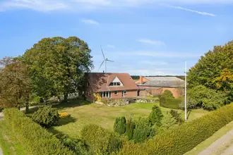 Landejendom på Marsvinslundvej 17, Marsvinslund, 8620 Kjellerup