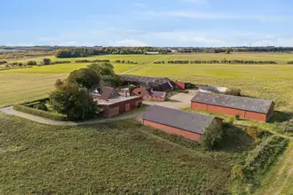 Landejendom på Marsvinslundvej 17, Marsvinslund, 8620 Kjellerup