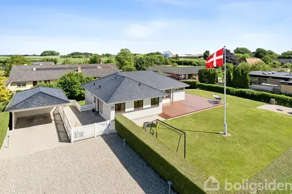 Villa på Hovedgaden 52, 5932 Humble