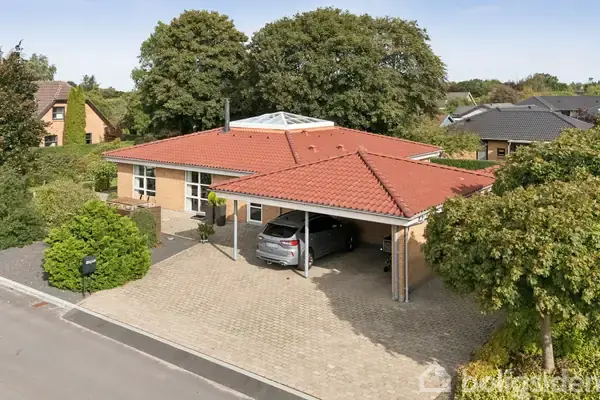 Villa på Skåphusvej 26, 7451 Sunds