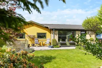 Villa på Lindholmsvej 8, Bjælkerup, 4660 Store Heddinge