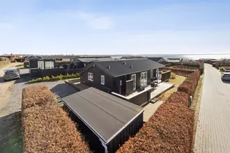 Fritidshus på Vestervangsvej 10, Følle Strand, 8410 Rønde