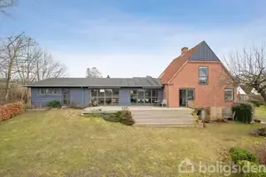 Villa på Lindhøjvej 10, 8420 Knebel
