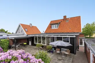 Villa på Almindingsvej 62, Rønne, 3700 Rønne