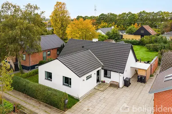 Villa på Arnegårdsvej 42, 8230 Åbyhøj