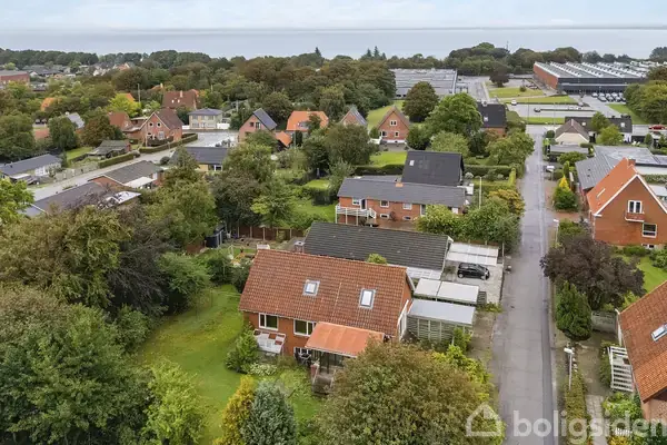 Villa på Rønne Alle 8, 7600 Struer