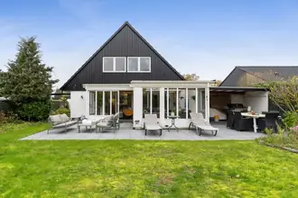 Villa på Vestre Strandvej 9, 2680 Solrød Strand