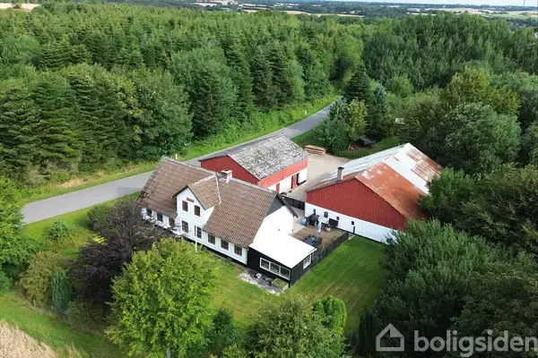 Landejendom på Hovslundvej 33, 6100 Haderslev