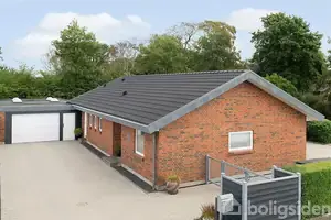 Villa på Rønne Alle 124, 7451 Sunds