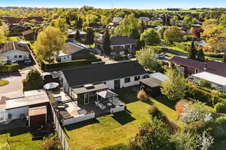 Villa på Tinggårdshegnet 37, 4030 Tune