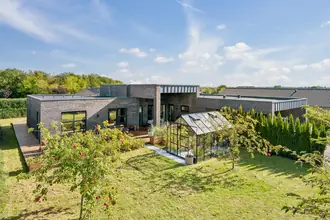 Villa på Korsagervej 4, Foldby, 8382 Hinnerup