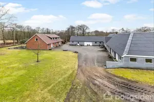 Landejendom på Bækgårdvej 18, 7500 Holstebro