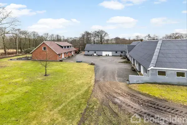 Landejendom på Bækgårdvej 18, 7500 Holstebro
