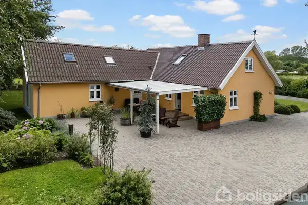 Landejendom på Husmandsvejen 11, 4600 Køge