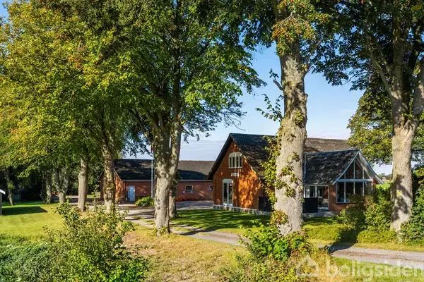 Landejendom på Mørkøvvej 14, 4440 Mørkøv