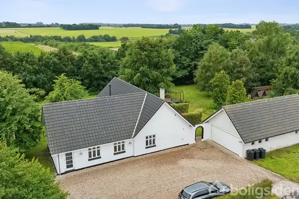 Landejendom på Duelundvej 3, 8620 Kjellerup