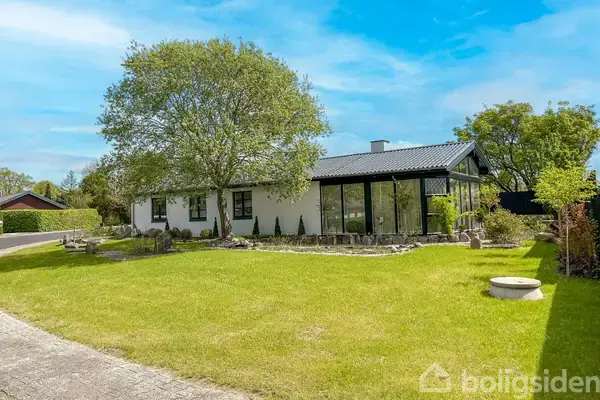 Villa på Salomons Brink 11, 5683 Haarby