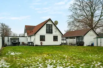 Villa på Jernbane Alle 21, 2630 Taastrup