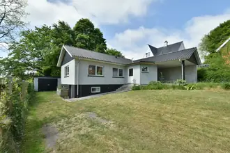 Villa på Irisvej 2, 7323 Give