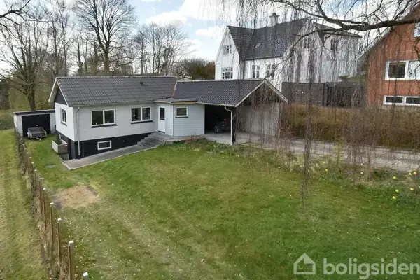 Villa på Irisvej 2, 7323 Give