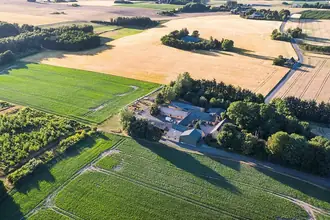 Landejendom på Råsøvej 11, Tybjerg, 4160 Herlufmagle