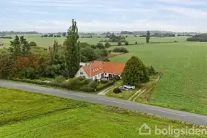 Landejendom på Nakkedamsvej 110, 4050 Skibby