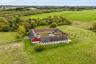 Landejendom på Risenholmsvej 14, Østerlars, 3760 Gudhjem