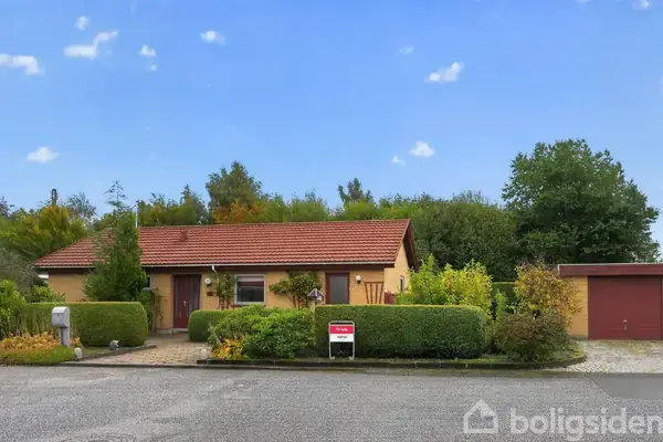 Villa på Holbergsvej 12, 8723 Løsning