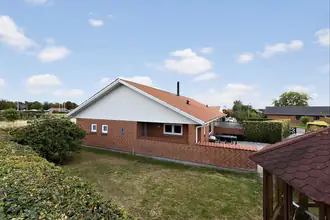 Villa på Korsholm 27A, 9370 Hals