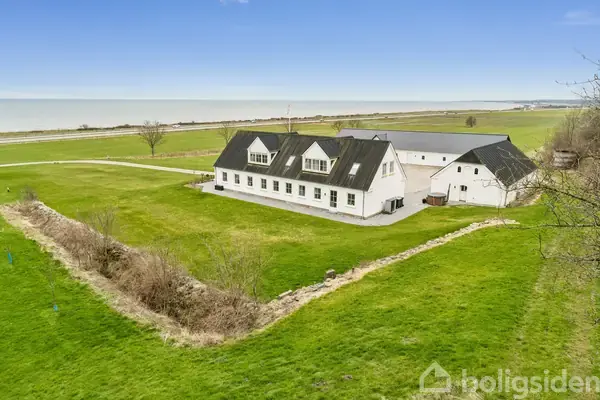 Landejendom på Jegenvej 30, 9900 Frederikshavn