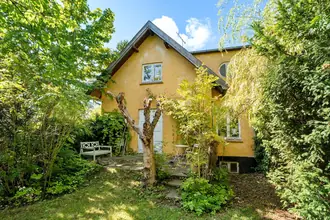 Villa på Landsevej 2, Øverød, 2840 Holte