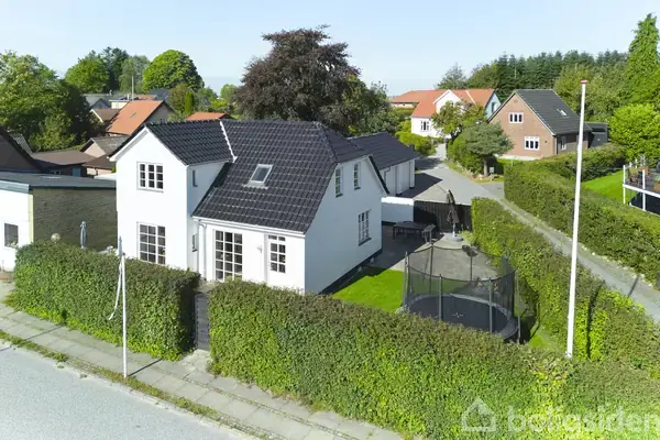 Villa på Thyrasvej 16, 7300 Jelling