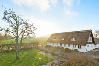 Landejendom på Tuehuse 9, 4653 Karise