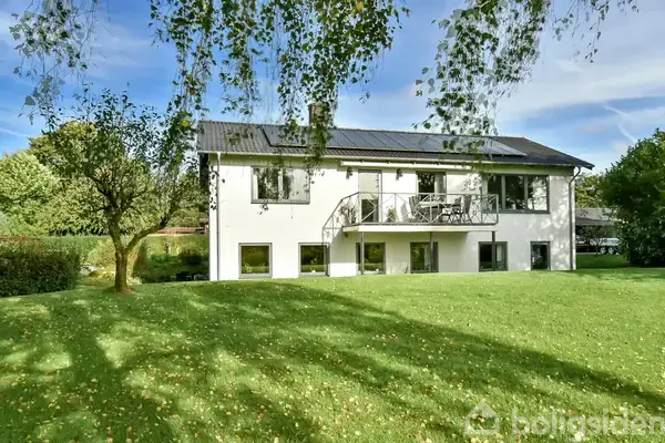 Villa på Drosselvej 1, 7323 Give