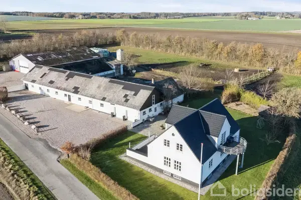 Planteavlsgård/-jord på Mangehøje 6, 8850 Bjerringbro