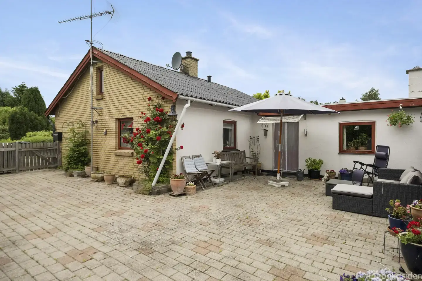 Hyggelig villa på Lærkevang - naturskøn grund og kun 5 min Holbæk.