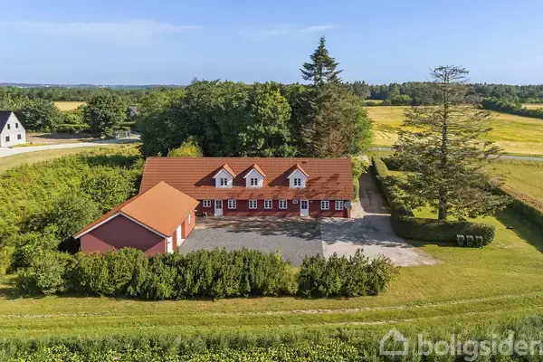 Villa på Tøjstrupvej 8, 8961 Allingåbro