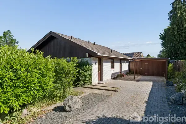 Villa på Thujavej 83, 5250 Odense SV