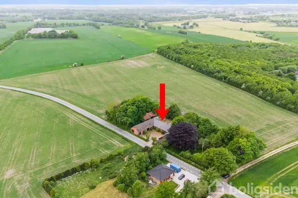 Landejendom på Sinding Hedevej 87, 8600 Silkeborg