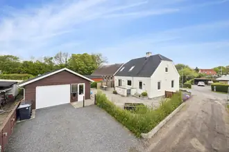 Villa på Ærteholmsvej 10, Gjerlev, 8983 Gjerlev J