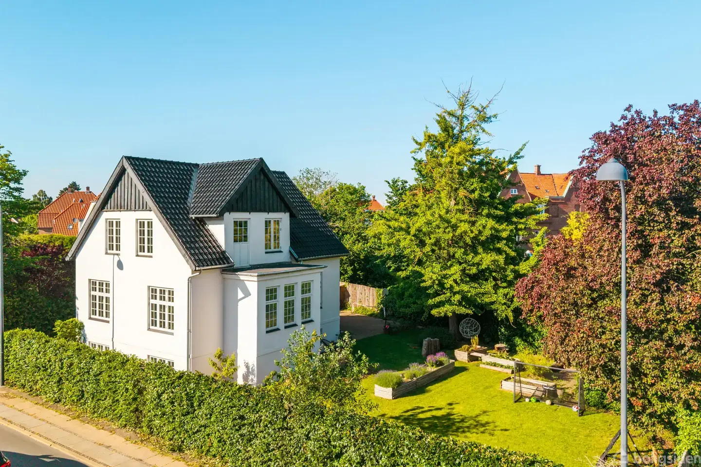 Herskabelig og indbydende villa centralt i Gentofte