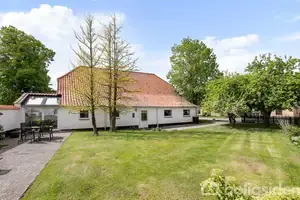 Villa på Vaarstvej 314, 9260 Gistrup