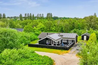 Fritidshus på Gåsehagevej 19H, Øer, 8400 Ebeltoft