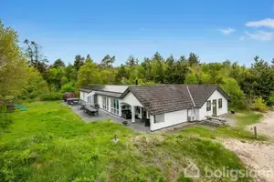Fritidsbolig på Hennebysvej 15, 6854 Henne