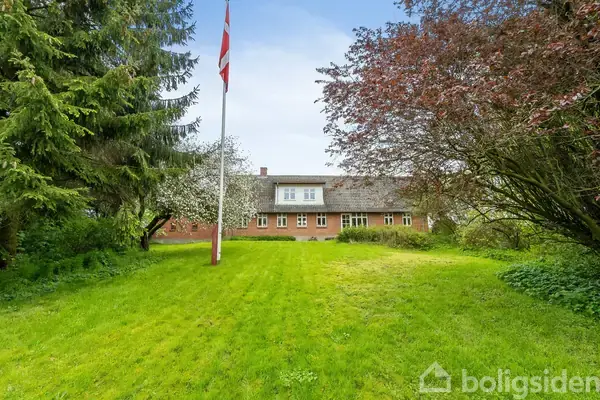 Landejendom på Bovsbjergvej 4, 8860 Ulstrup