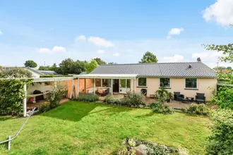 Villa på Rosendalvej 21, 3660 Stenløse