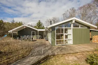 Fritidshus på Tranebærvej 12, Knasborg, 9982 Ålbæk